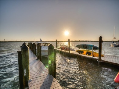 Experience the timeless coastal allure of 15160 Captiva Drive, a - photo 44