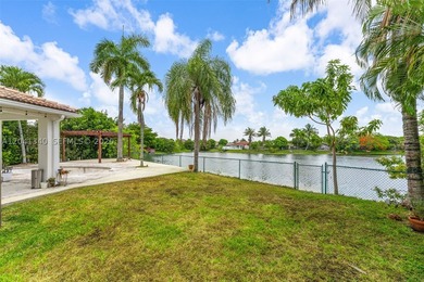 Experience exceptional lakefront living in this beautifully - photo 5