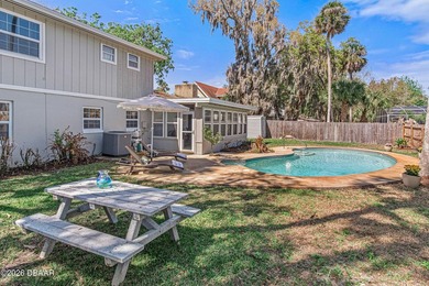 Beautiful one-owner Port Orange pool home located on a desirable - photo 14