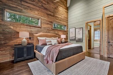 Perched along the coveted shores of Lake Blue Ridge, 66 Rome - photo 32