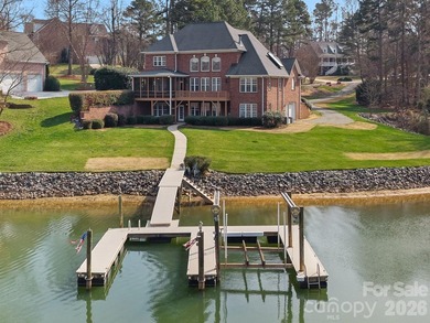 Lake Norman Home For Sale in Mooresville North Carolina