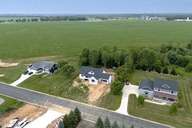 Welcome Home! Brand new 5-bedroom, 3-bath ranch on a half-acre - photo 4