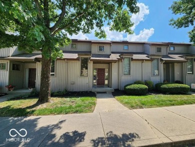 Lake Condo Sale Pending in Columbus, Indiana