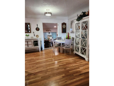 Additional listing photo 1