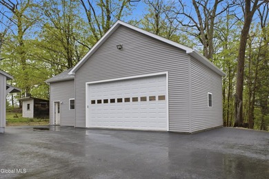Spacious 5-bedroom, 3.5-bath home in the heart of Bolton - photo 13