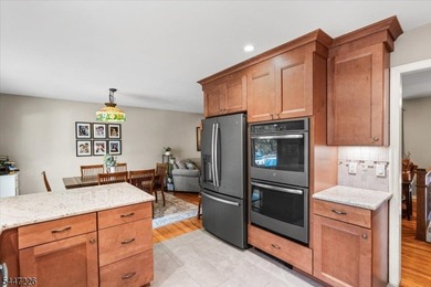 Updated & move-in ready: spacious, well-maintained 4-bedroom - photo 6