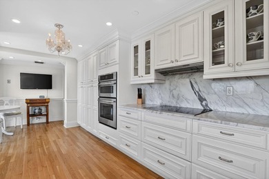Come and experience coastal luxury living at its finest in this - photo 16