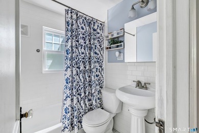 Welcome to this charming Cape in Fairfield's desirable - photo 17