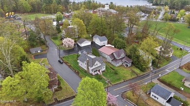 Spacious 5-bedroom, 3.5-bath home in the heart of Bolton - photo 22