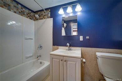 Great chance to own a semi-attached corner-lot duplex in the - photo 22