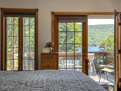 LAKE GEORGE FAMILY COMPOUND House with 11 cabins & 6 motel rooms - photo 26