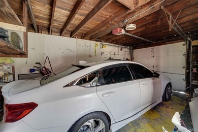 Great chance to own a semi-attached corner-lot duplex in the - photo 32