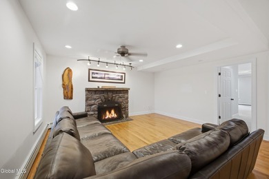 Spacious 5-bedroom, 3.5-bath home in the heart of Bolton - photo 40