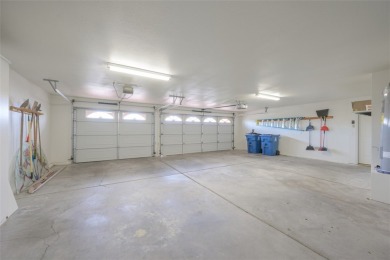 This Pool home residence maximizes natural light, stunning views