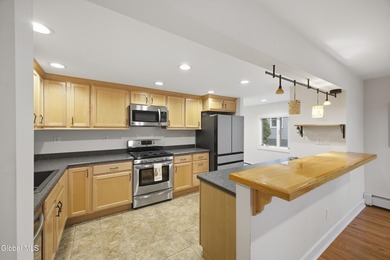 Spacious 5-bedroom, 3.5-bath home in the heart of Bolton - photo 44