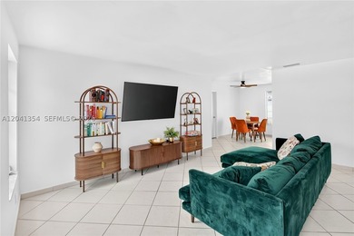 Great opportunity in one of Miami's fastest-growing areas, just - photo 4
