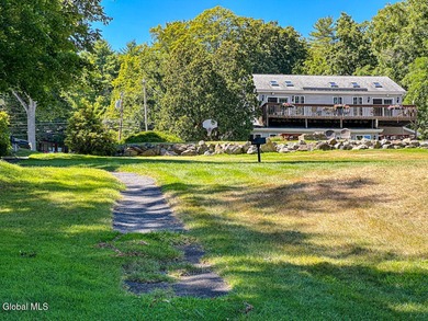 LAKE GEORGE FAMILY COMPOUND House with 11 cabins & 6 motel rooms - photo 47
