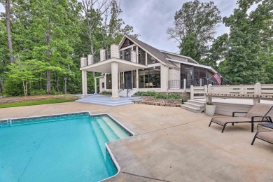 Pickwick Lake Home For Sale in Savannah Tennessee