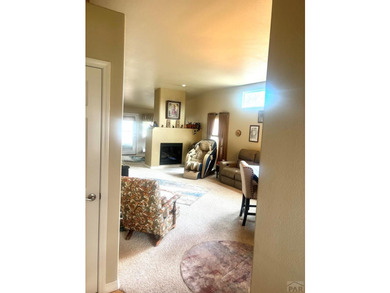This bright, airy and thoughtfully maintained townhome delivers - photo 7