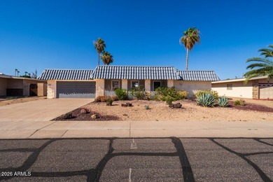 Welcome to this charming 2-bedroom, 2-bathroom single-level home - photo 1