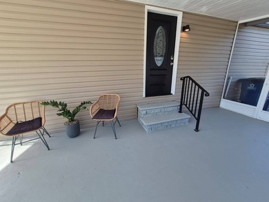 Welcome to 8812 Sunningdale Rd., Tampa, FL 33635, located in the - photo 4