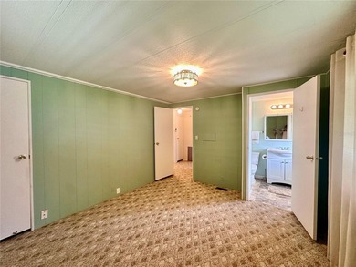 Great price improvement and you own your own land - no lot rente - photo 13