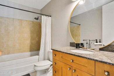 Wake up to breathtaking sunrise views over Lake Eola from this - photo 18