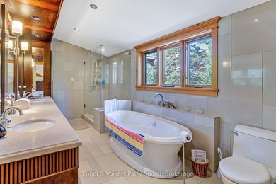 A Rare Lakeside Masterpiece on Limestone Lake. Discover a world - photo 21