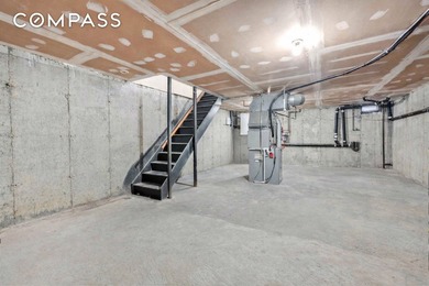 Welcome to this RENOVATED solid brick townhouse offering space - photo 21