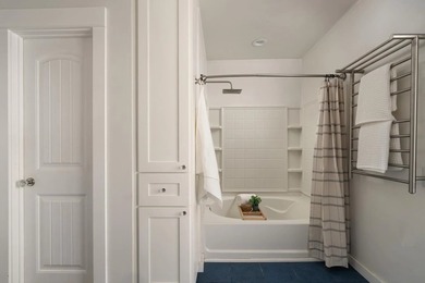 Opportunity of the summer to get into the exclusive Burlingame - photo 21