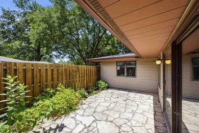 Welcome Home!!!! This one is hard to find! Let the HOA do the - photo 22