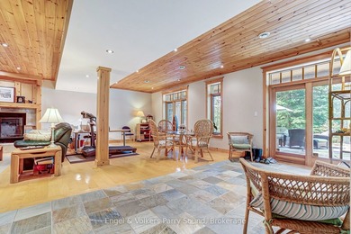 A Rare Lakeside Masterpiece on Limestone Lake. Discover a world - photo 29