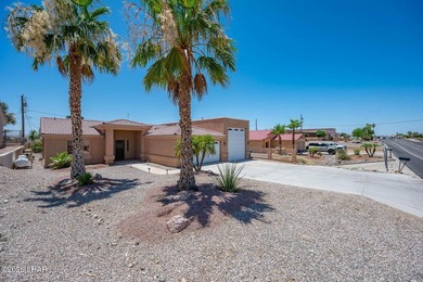 Turn-key and fully furnished Southside pool home with RV garage! - photo 3