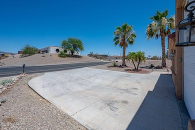 Turn-key and fully furnished Southside pool home with RV garage! - photo 5