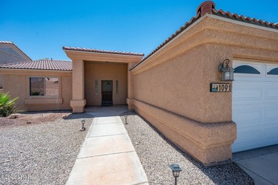 Turn-key and fully furnished Southside pool home with RV garage! - photo 6
