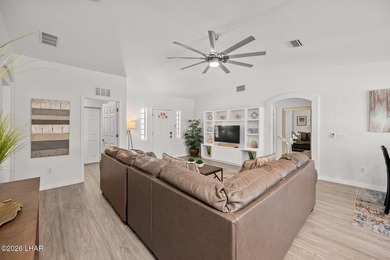 Turn-key and fully furnished Southside pool home with RV garage! - photo 9