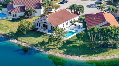 Lake Home For Sale in Boca Raton, Florida