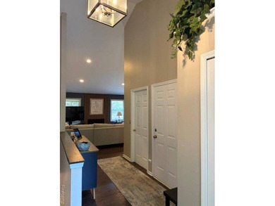 This condo is everyone's dream. Detached Ranch condo with loads - photo 8