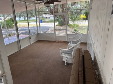 Don't miss out on this beautifully remodeled 2-bedroom, 1.5-bath - photo 5