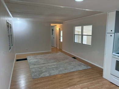Don't miss out on this beautifully remodeled 2-bedroom, 1.5-bath - photo 7