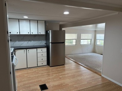 Don't miss out on this beautifully remodeled 2-bedroom, 1.5-bath - photo 9
