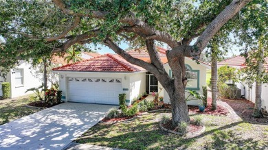 (private lake, pond, creek) Home Sale Pending in Venice Florida