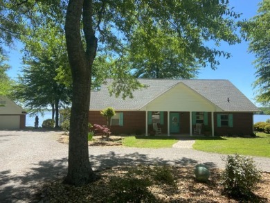 Tombigbee Waterway Home For Sale in Fulton Mississippi