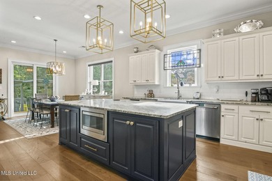 Beautiful Custom Built Home only 6 years old with Chef's Kitchen - photo 12