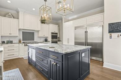 Beautiful Custom Built Home only 6 years old with Chef's Kitchen - photo 14