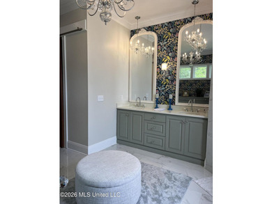 Beautiful Custom Built Home only 6 years old with Chef's Kitchen - photo 18