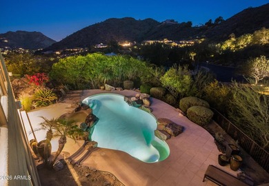 A fabulous hillside contemporary located in Tatum Canyon. This 5