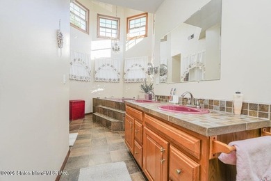 24 Ross Lane - Eltingville, Staten Island Step back in time and - photo 22