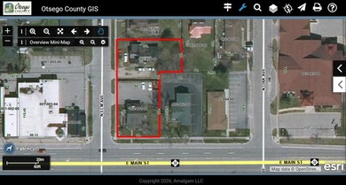 1,122 sq ft of retail space in this high traffic exposure - photo 3