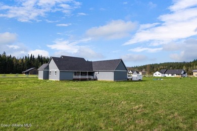 This newly built home sits on a large acreage lot in the heart - photo 42